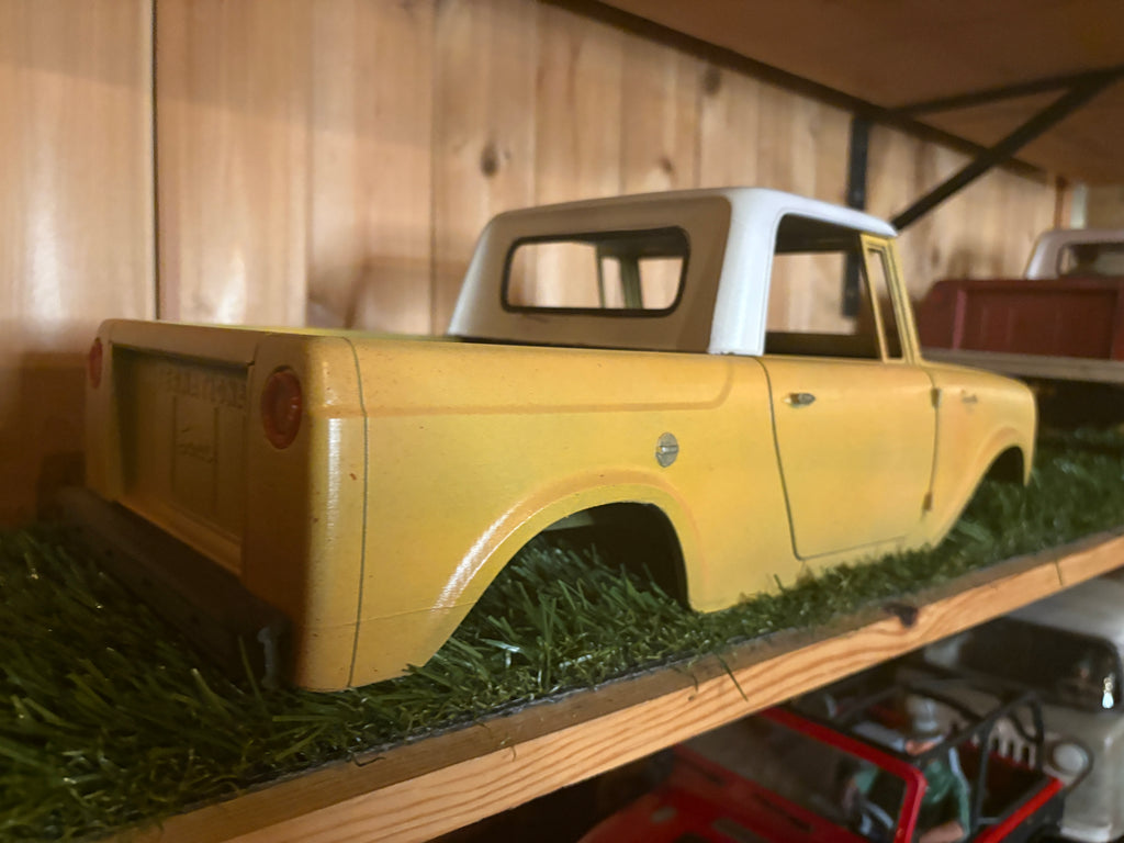 Yellow Fully Assembled pre production IH Scout for Axial 10.3