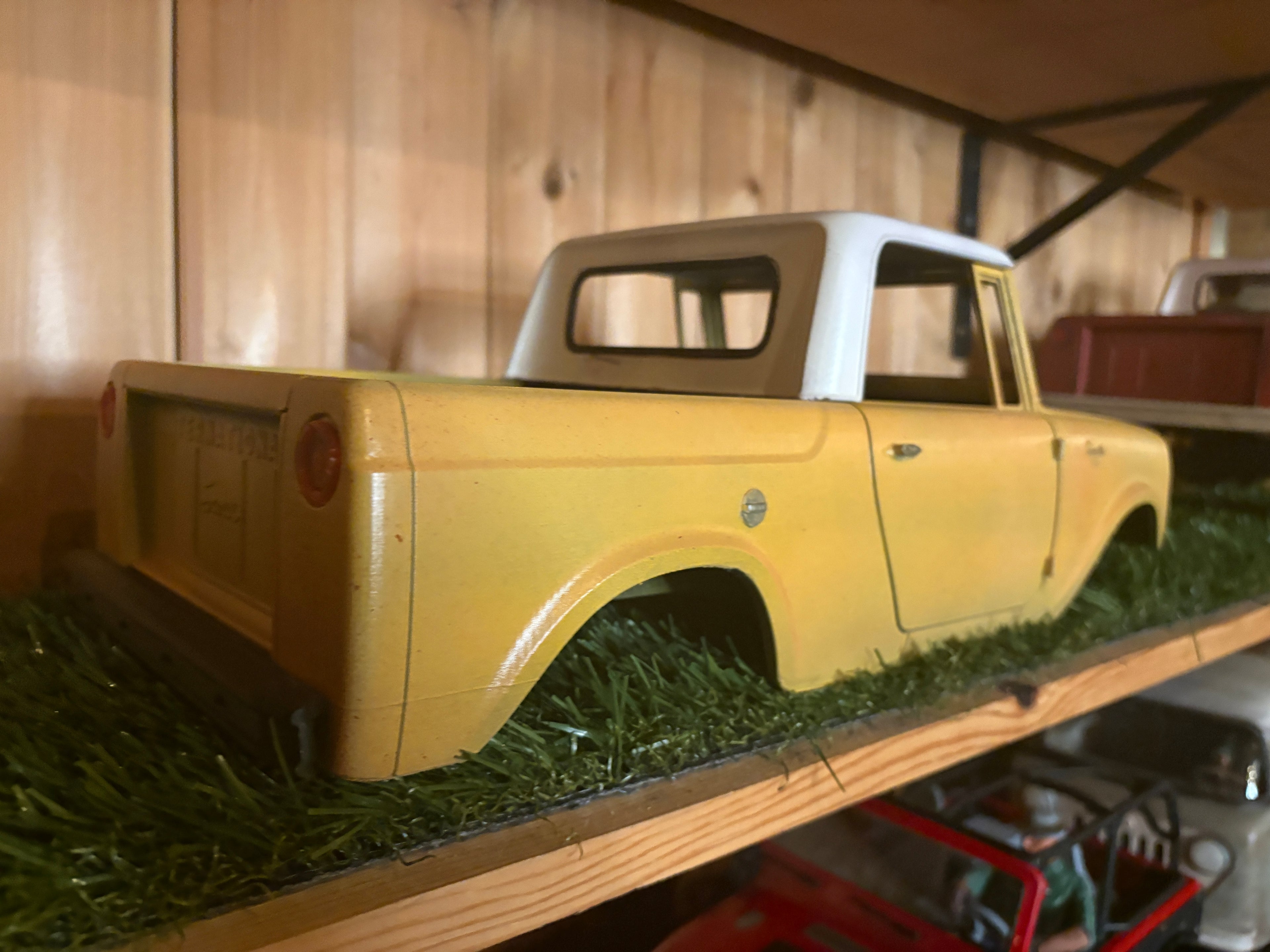 Yellow Fully Assembled pre production IH Scout for Axial 10.3